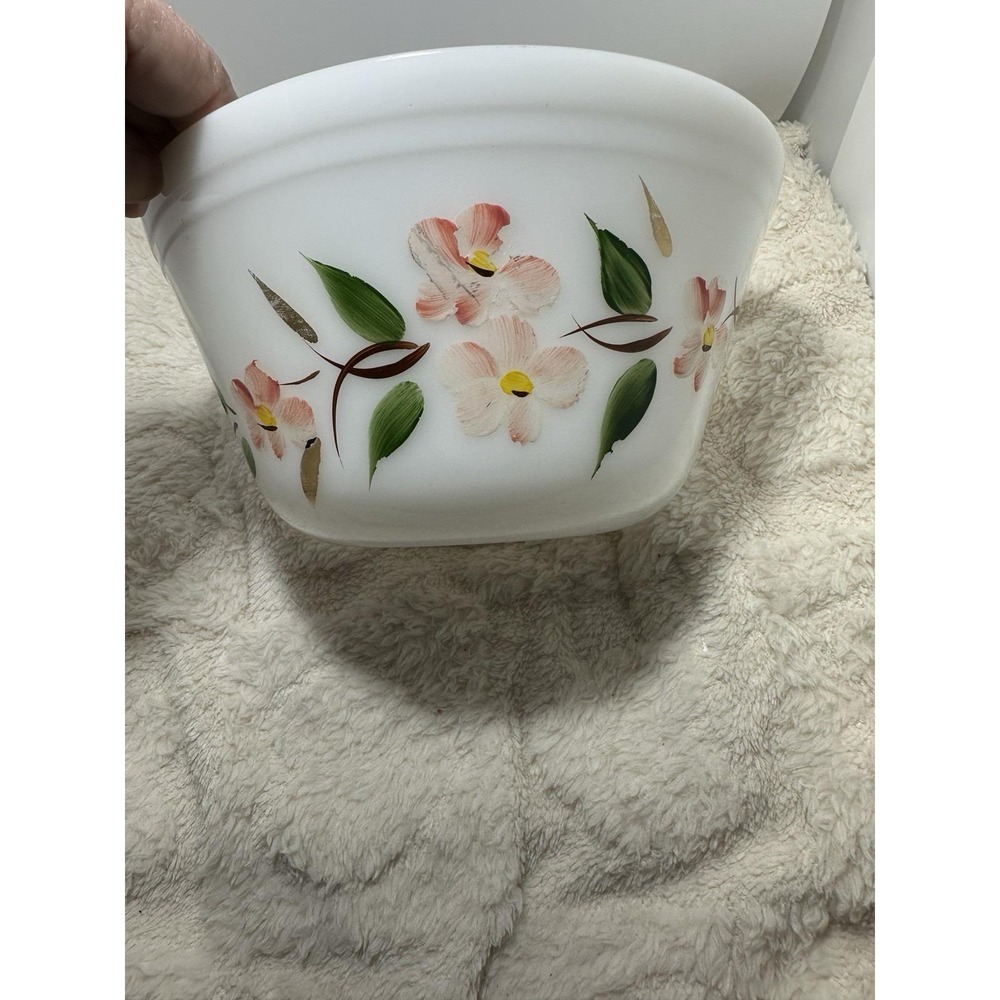 Vintage Federal Glass Co. Apple Blossom Ovenware Painted White Milk Glass 8" - Picture 2 of 7
